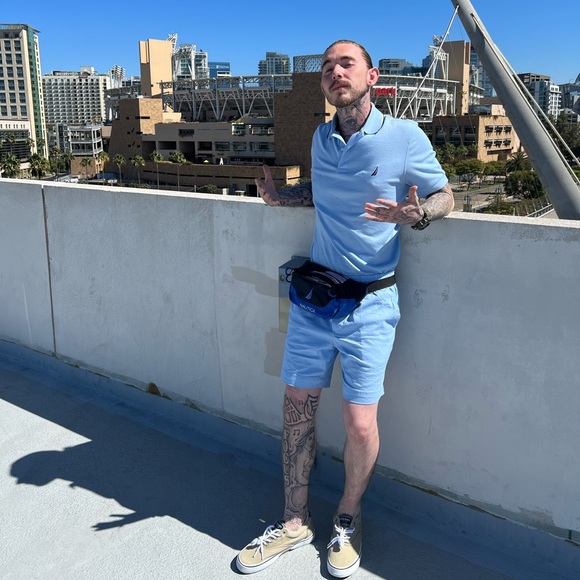 Meet your Posher, Tyler - Picture 2 of 11